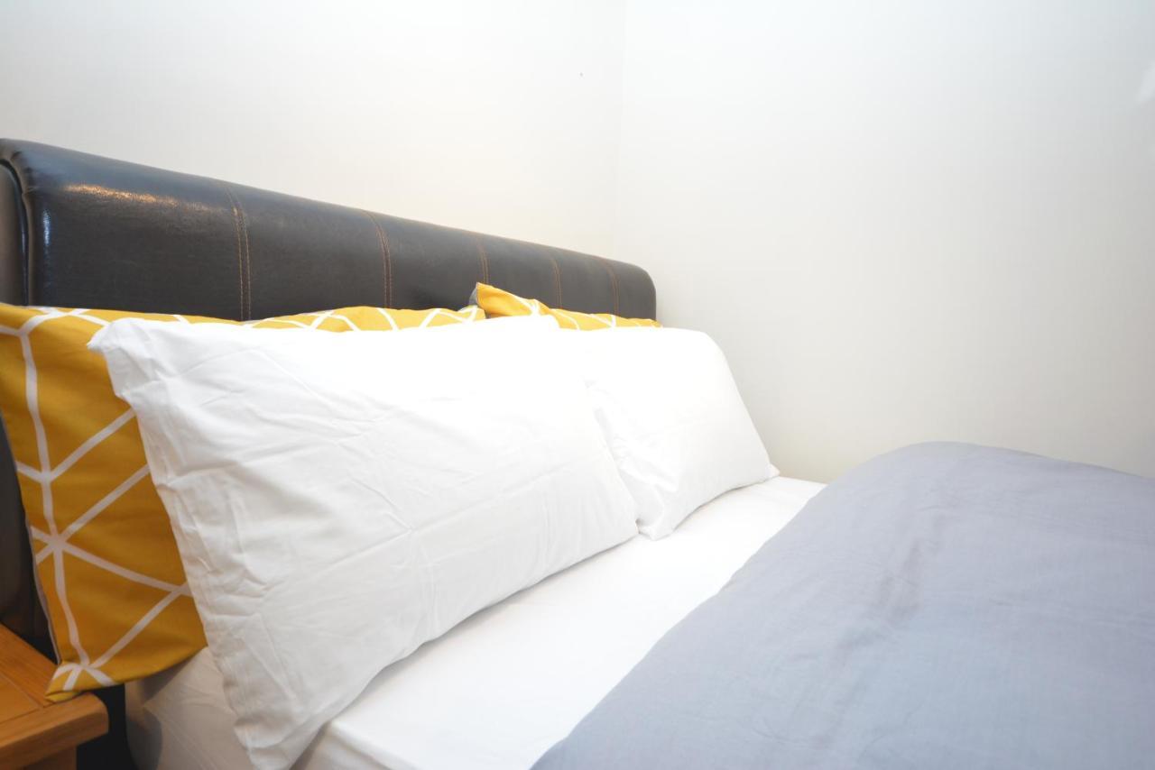 London Luxury 5 Bedroom House 2 Min Walk To The Tube Station Dagenham Eksteriør bilde